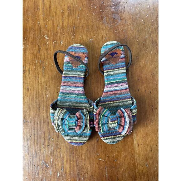 Rocket Dog cloth rainbow striped flat sandals w/bow 6 - Picture 1 of 4